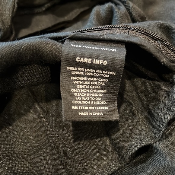 LAST CHANCE! Who What Wear Black Peplum Structured Linen Top size Large L - Picture 7 of 7